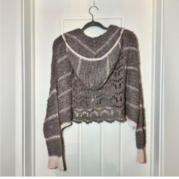 Free People Beige Shrug Sweater Sz M - Picture 4 of 7